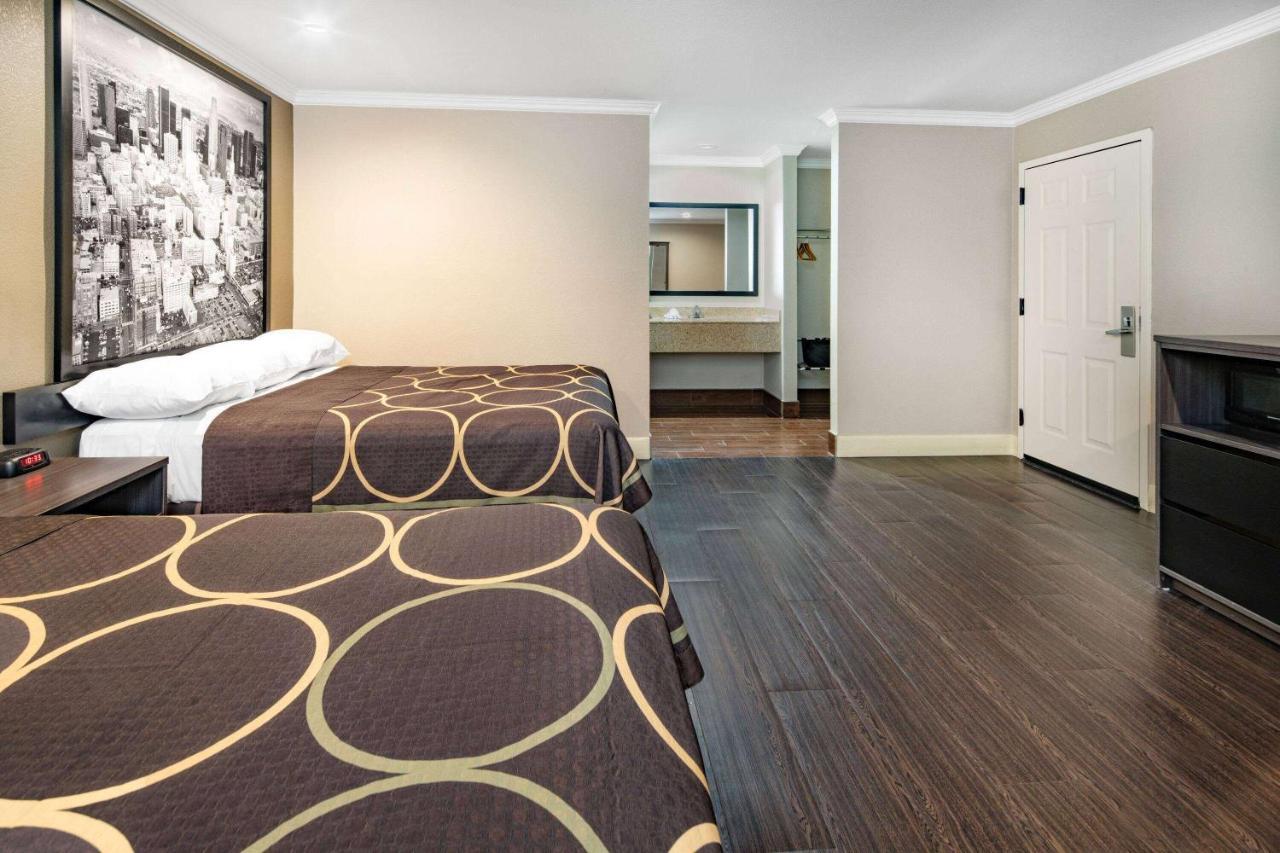 Motel Super 8 By Wyndham North Hollywood à Los Angeles Extérieur photo