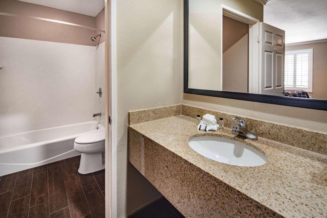 Motel Super 8 By Wyndham North Hollywood à Los Angeles Extérieur photo